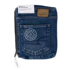 ELF x AE Beauty Is In Your Jeans Make-Up Bag & Box